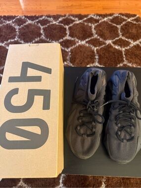 Used Men’s 2021 Adidas Yeezy 450 'Dark Slate size 9.5